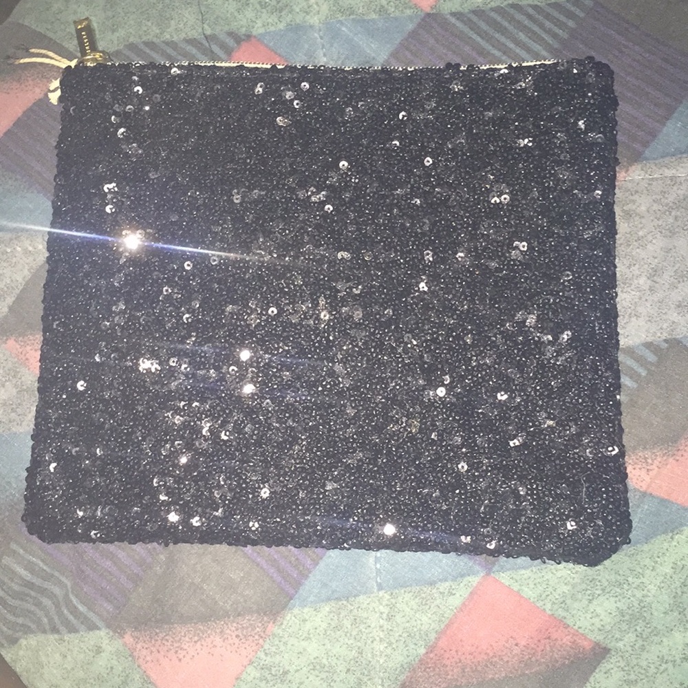 Hand Pouch